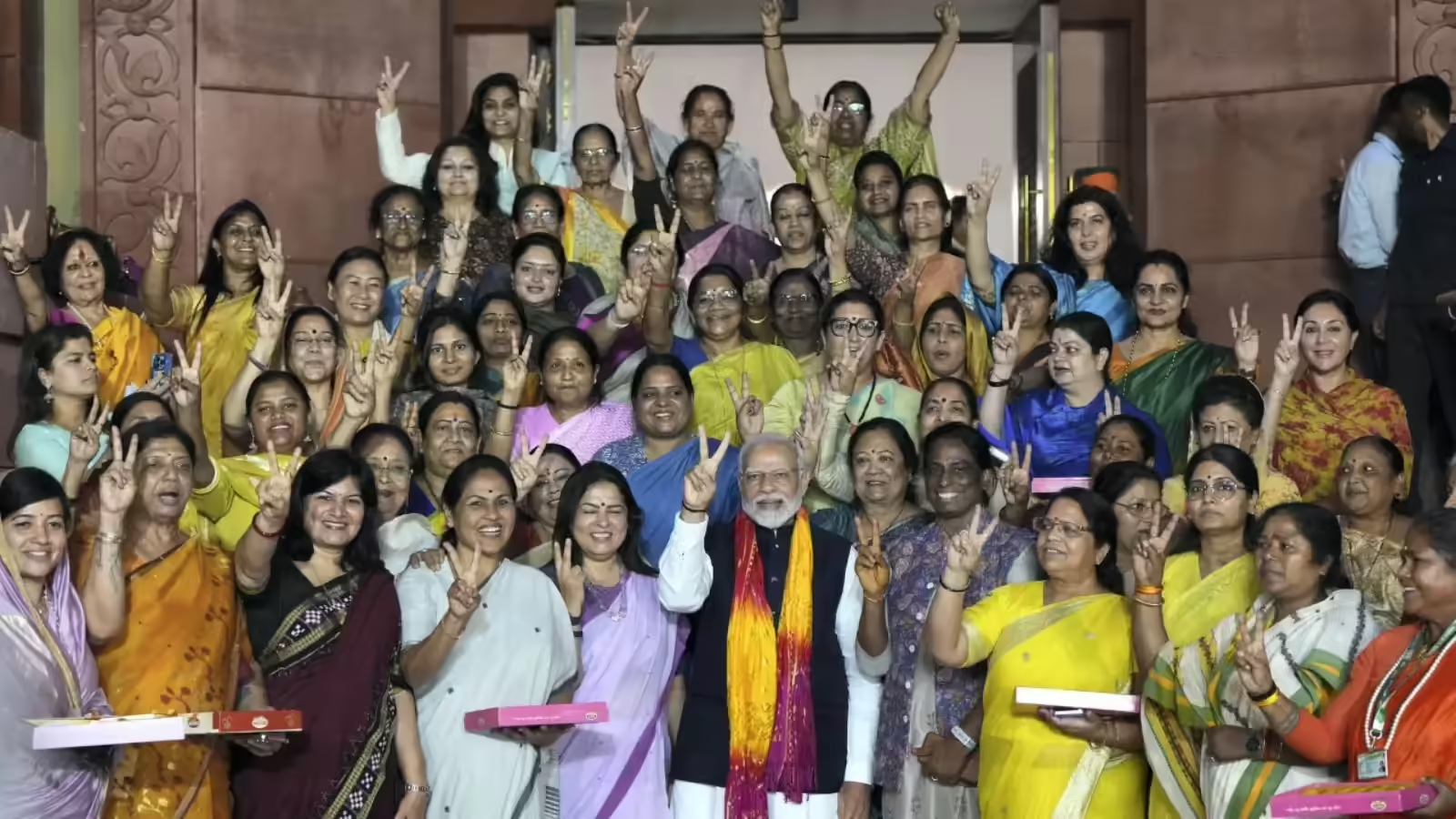 नारी शक्ति का उदय: लोकतंत्र में बराबरी का शंखनाद