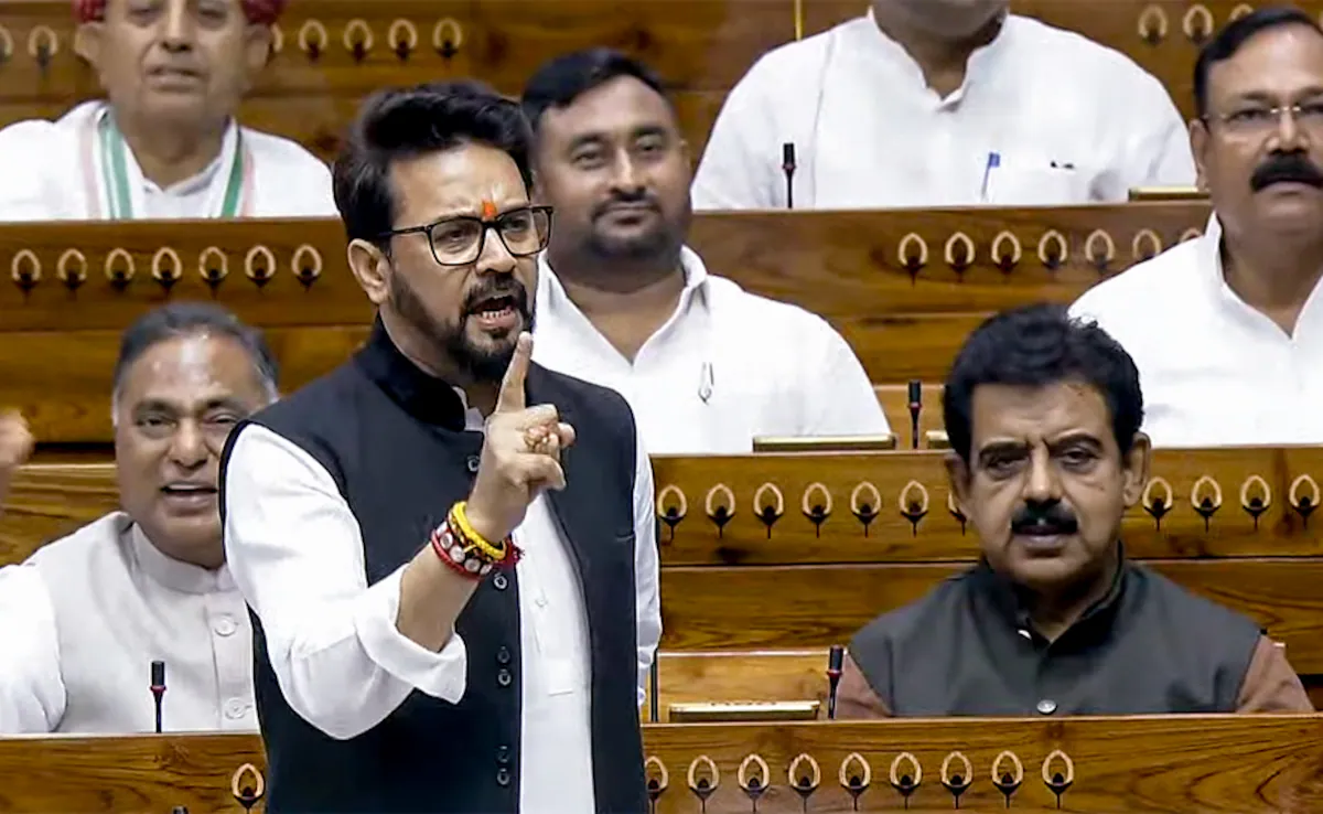 Lok Sabha : पेपर लीक और युवाओं के भविष्य को लेकर सत्तापक्ष और विपक्ष के बीच जबरदस्त जुबानी जंग,अनुराग ठाकुर ने सपा,कांग्रेस पर साधा निशाना!