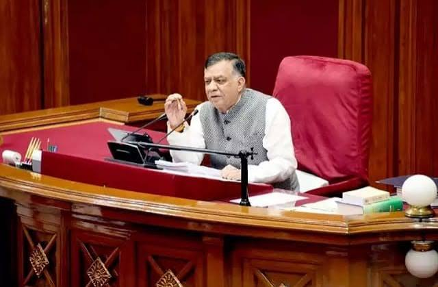 यूपी विधानसभा में जोरदार हंगामे पर दुखी हुए अध्यक्ष सतीश महाना, अमर्यादित आचरण पर जताई सख्त नाराजगी